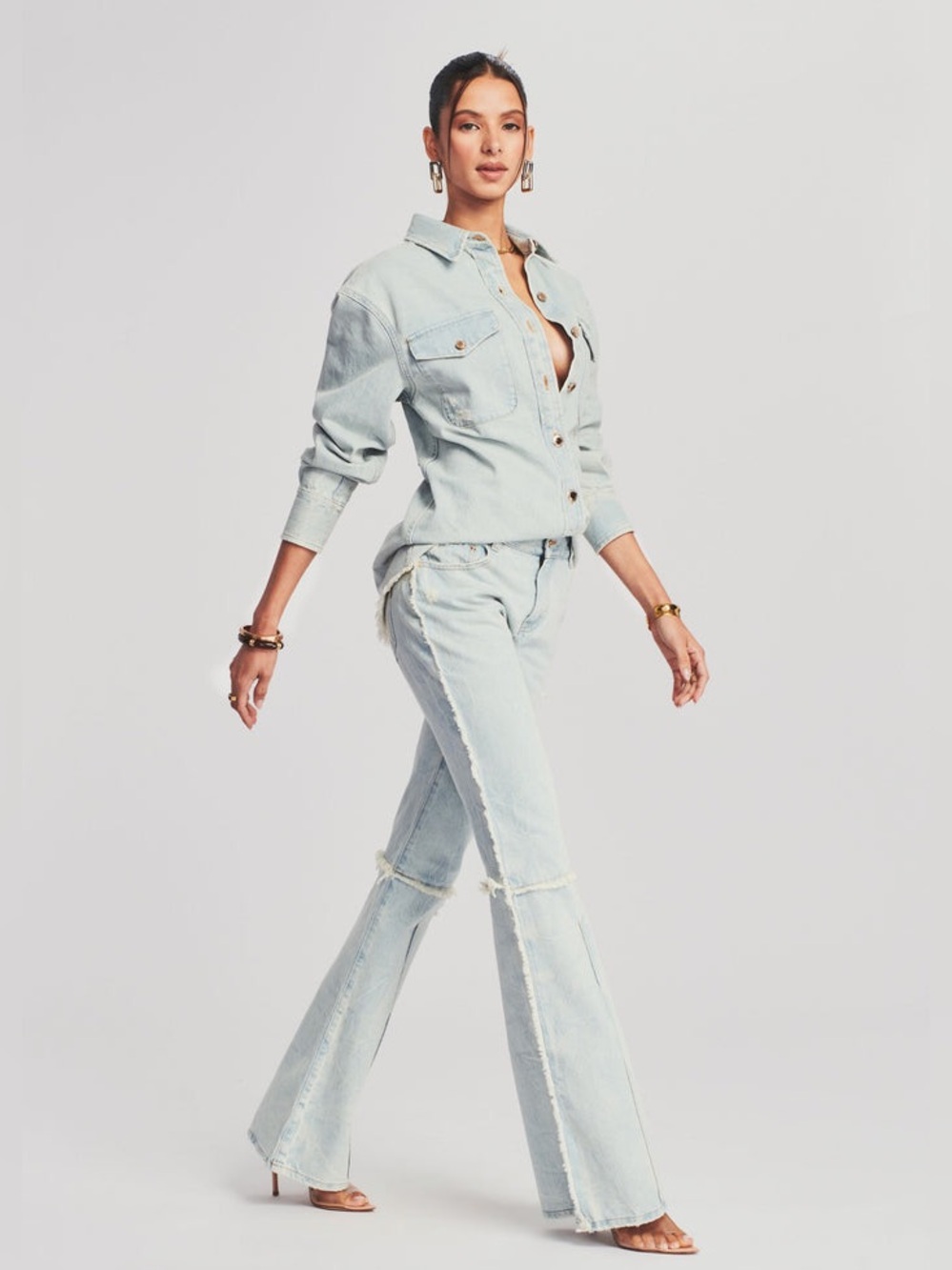 RETROFETE Distressed denim light Wash Wide-Leg Flare Jeans size 27 NWOT vintage